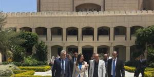 وزيرة الثقافة تجرى جولة تفقدية بدار الأوبرا وتعقد اجتماعا مع رضا الوكيل والقيادات الجديدة