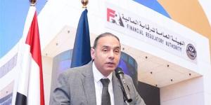 رئيس هيئة الرقابة المالية يصدر قرارًا لتيسير اعتماد عقود التأمين الجماعي