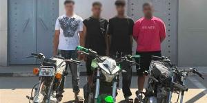 ضبط 4 أشخاص بتهمة أداء حركات استعراضية بالدراجات النارية في القاهرة
