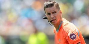 خبير تحكيمي عن حكم مباراة منتخب مصر والأرجنتين: "سريع البطاقات الصفراء"