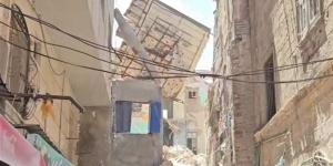 إصابة شخص في انهيار عقار بالإسكندرية، والحماية المدنية تواصل البحث أسفل الأنقاض