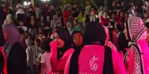 الدموع والحزن يسيطران على الجماهير بعد وداع منتخب مصر كأس العالم (فيديو)