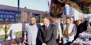 محافظ دمياط يفتتح مهرجان التسوق المجاني للأيتام بمركز التنمية الشبابية (صور)