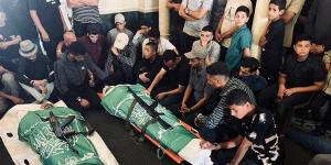 استشهاد فلسطيني وإصابة آخرين في قصف مسيرة إسرائيلية على مخيم النصيرات
