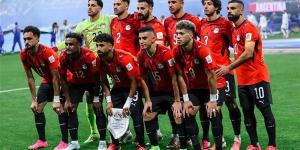 لاعبو منتخب مصر لكرة القدم يتوجهون إلى مقر رئاسة الجمهورية بالعلمين للقاء السيسي