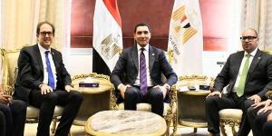 وزير الشباب يبحث مع رئيس الأنوكا زيادة ألعاب دورة أفريقيا المؤهلة لأولمبياد 2028
