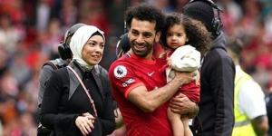 تقارير: زوجة محمد صلاح تدفعه لإتمام التعاقد مع بشكتاش التركي
