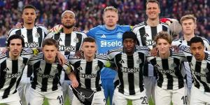 نيوكاسل يونايتد يفوز على فالنسيا وديا 2-1
