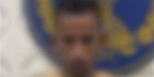 منادي سيارات يطلب أموالا من قائد سيارة بالقاهرة والأمن يضبطه
