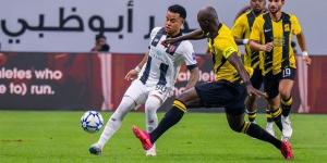 الاتحاد يتقدم على الجزيرة 2-0 في الشوط الأول بملحق دوري أبطال آسيا