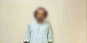 ضبط عاطل بتهمة التنقيب غير المشروع عن الآثار داخل منزل والده بقنا