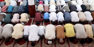موعد أذان العشاء اليوم الخميس 20 - 8 - 2026 في القاهرة والمحافظات