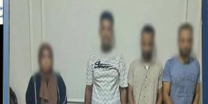 فيديو مفبرك وسلاح أبيض، سيدة تفتعل أزمة تجارة في المخدرات للانتقام من جارتها بالمنيا