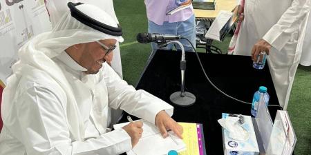الأسمري يستعرض ( ومن الشعر … شاهد ودليل ) في أدبي الطائف 
