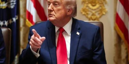 ترامب: أمريكا نقلت سراً ملايين براميل النفط عبر هرمز