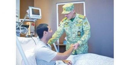 وكيل «الحرس» اطمأن على صحة حارس وطني بعد تعرضه للإصابة