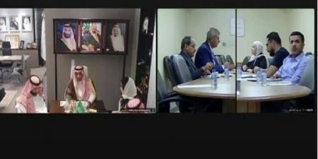 وزير الصناعة يبحث تعزيز التعاون التعديني مع الأردن