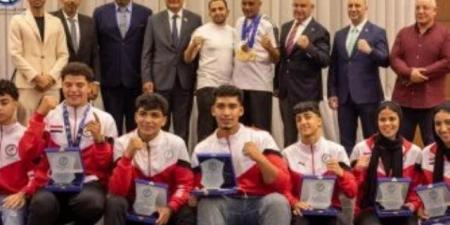 تكريم أبطال منتخب مصر للشباب للمواي تاي في بطولة العالم بحضور 3 سفراء