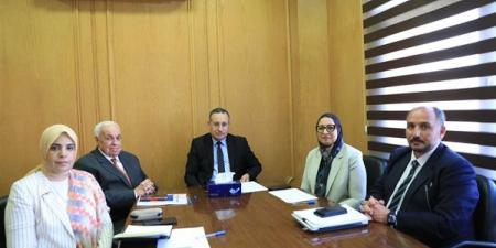 وزير التعليم العالي يترأس اجتماع اللجنة العليا للقوافل التنموية الشاملة