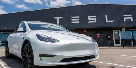 تراجع أسهم "تسلا" رغم تجاوز التسليمات والإنتاج توقعات السوق