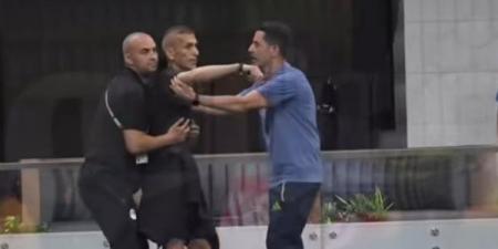 سعفان الصغير يشتبك مع الحكم بعد هدف الأرجنتين القاتل أمام منتخب مصر (فيديو)