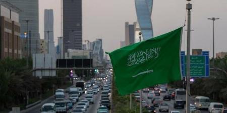 "فيتش" تتوقع تعافي نمو الاقتصاد السعودي إلى 2.9% بحلول 2028