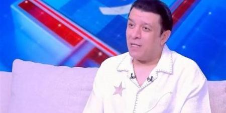 أخبار الفن اليوم: مصطفى كامل يكشف سر لافتة “ممنوع دخول التليفون”.. إيقاف مؤقت لـ "التياترو" بمسرح السلام.. تامر حسني يكشف عن كواليس أغنيته الجديدة