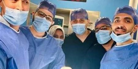 مفك اخترق رقبته، فريق طبي بمستشفيات بنها الجامعية ينقذ حياة طفل
