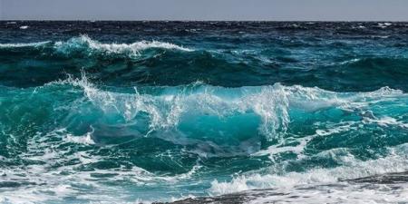رياح وأمواج وشبورة كثيفة، الظواهر الجوية المتوقعة اليوم الأحد