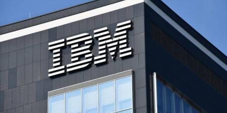 IBM تخفض توقعات 2026 وتسجل نتائج دون التقديرات
