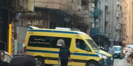 يعاني من الاكتئاب، التحقيقات تحدد أسباب تخلص عامل من حياته بالتجمع