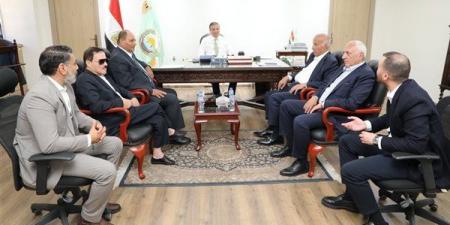 وزير الزراعة يبحث مع اتحاد منتجي الدواجن تطوير الصناعة والتوسع في التصدير