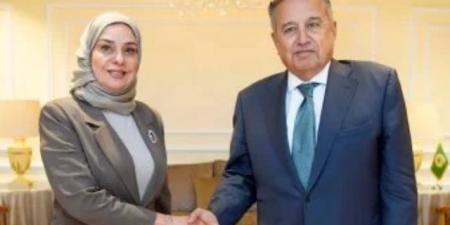 أمين عام جامعة الدول العربية يستقبل سفيرة البحرين لتعزيز التضامن والتعاون العربي