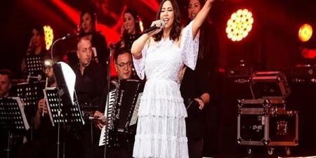 شيرين عبد الوهاب لجمهورها: "الدنيا من غيركم وحشة أوي.. وكلنا صوت مصر"