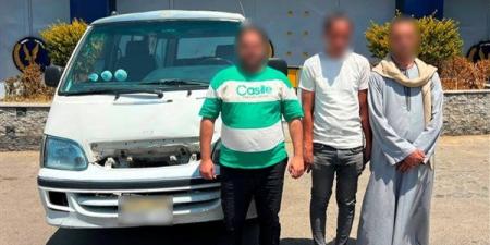 مشاجرة داخل ميكروباص بسبب التوقف للحديث مع صديق، الأمن يكشف ملابسات منشور متداول بالقليوبية