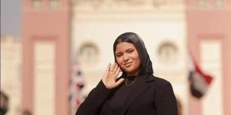 الأولى على الجمهورية بالشعبة الأدبية تختار كلية القانون بالجامعة البريطانية لمستقبلها الأكاديمي