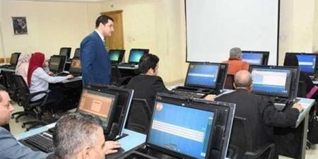 قانون العمل الجديد، متى يلتزم صاحب العمل بتوفير السكن والانتقالات للعمال؟