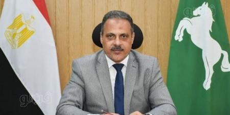 محافظ الشرقية يتابع الحالة الصحية لـ 32 مصابًا في حادث طريق الدواويس