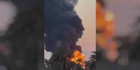 للمرة الرابعة، مسيرة انتحارية تستهدف مجددًا مصفاة الزاوية بالتزامن مع اشتعال النيران من الخزانات (فيديو)