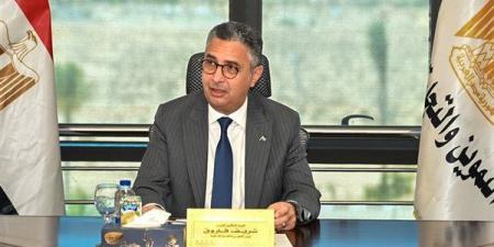 باستثمارات 278 مليون دولار، وزير التموين يبحث مشروع إنتاج الإيثانول الحيوي من مخلفات قصب السكر