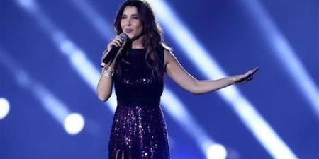 بعد طرحه، شاهد نانسي عجرم في كواليس أحدث كليباتها اشهدي يا دني