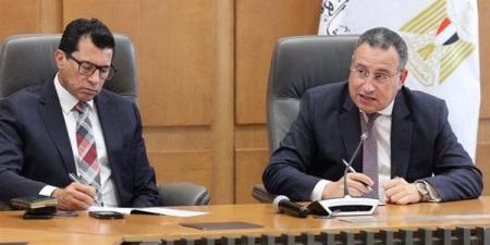 وزير التعليم العالي يتابع الاستعدادات النهائية لـ«القاهرة 2026»
