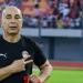 حسام حسن يحتفل مع الجماهير المصرية في أمريكا بعد التعادل أمام بلجيكا (فيديو)