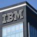 IBM تخفض توقعات 2026 وتسجل نتائج دون التقديرات