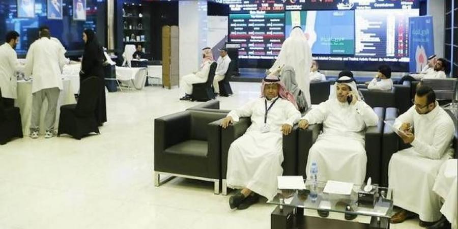 الأجانب
      يسجلون
      842
      مليون
      ريال
      صافي
      بيع
      بسوق
      الأسهم
      السعودية
      خلال
      أسبوع
