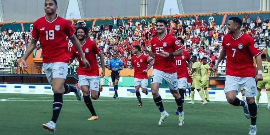 مواجهة
      مصر
      وغانا
      الليلة..
      "ملف
      كامل
      بالموعد
      والقنوات
      الناقلة
      والتشكيل
      المتوقَّع"