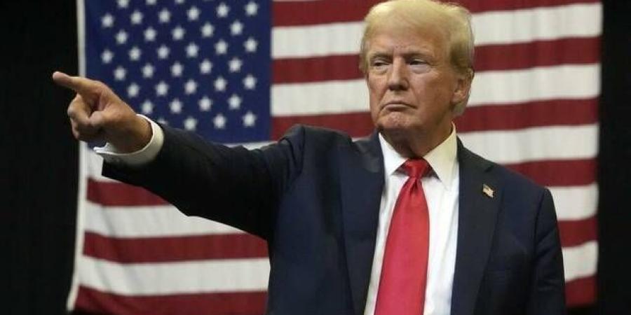 أمريكا
      تلوّح
      برسوم
      جمركية
      100%
      على
      مستوردي
      النفط
      الروسي