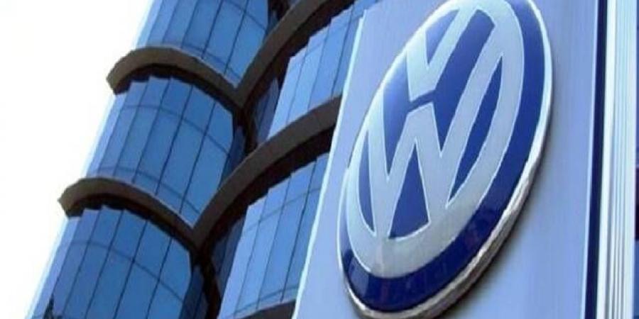 فولكس
      فاجن
      تتكبد
      1.3
      مليار
      يورو
      خسائر
      بسبب
      الرسوم
      الجمركية