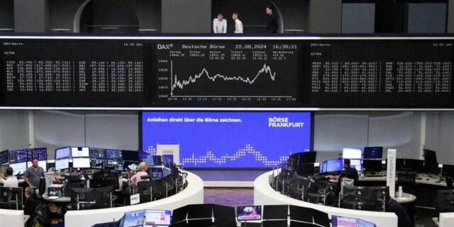 ارتفاع
      أسهم
      أوروبا
      بدعم
      قطاعات
      الخدمات
      المالية
      والصناعة