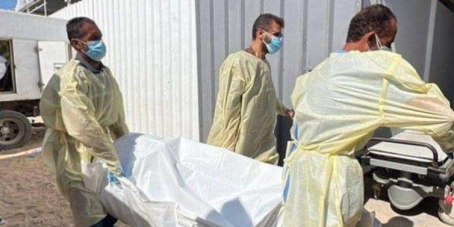 الاحتلال يسلم 15 جثمانا لشهداء من قطاع غزة